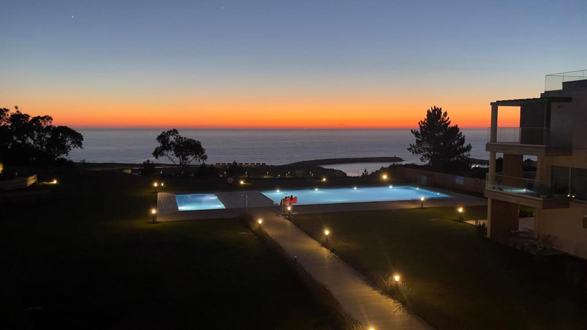 Mar A Vista - Condominium With Pool, Gym And Sea Views 나자레 외부 사진